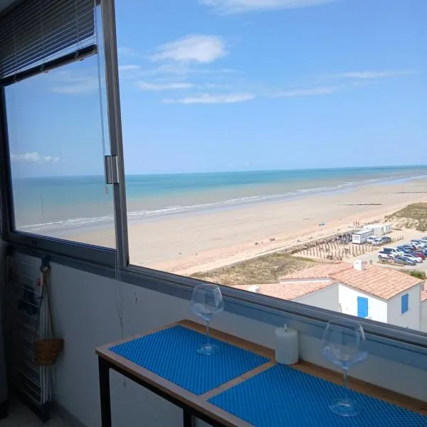 CHARMANT T2 Avec LOGGIA VUE MER, hotel v destinácii Saint-Hilaire-de-Riez
