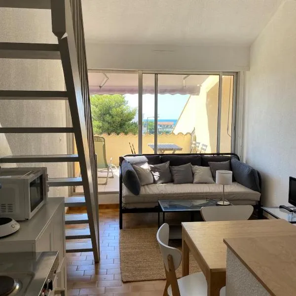 studio à 400m de la plage de la Corniche, hotel a Sète