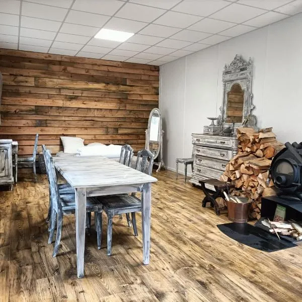 Gîte La Draï L'âme du trappeur au pied d'un volcan, hotel v destinaci Saint-Front