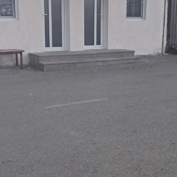 Manan Guesthouse, hotel in Chʼkalovka