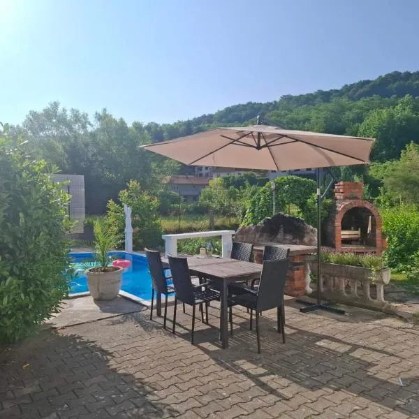 Delux Apartmans, hotel v destinaci Kulen Vakuf