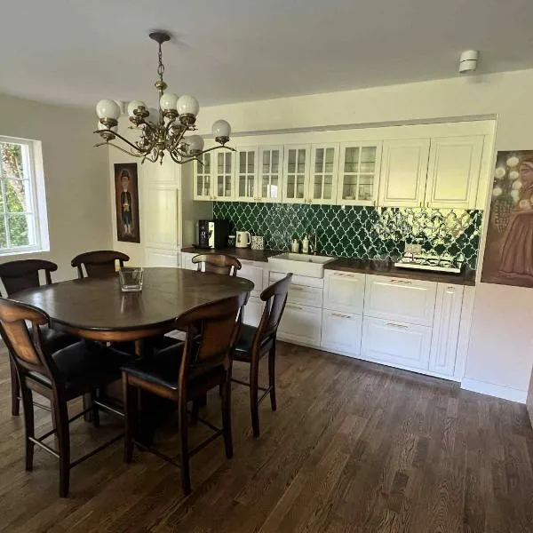 Sodyba "Septyni šeštadieniai" Plateliai, hotell i Paplatelė