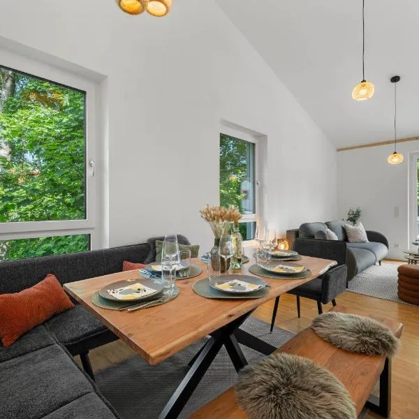 Flussperle Miesbach - Entspannung pur, direkt an der Schlierach, Vollküche, kostenfreies Parken, hotel en Miesbach