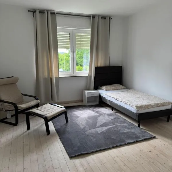 Moderne Zimmer nähe A3, hotel in Ransbach-Baumbach
