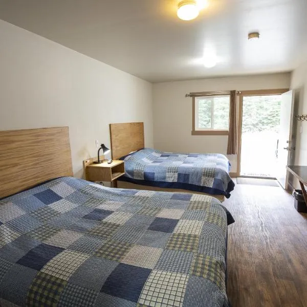 Tatogga Lake Resort, hotel u gradu 'Iskut'