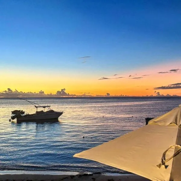 Cozy Grand Baie Beach Apartment, khách sạn ở Grand Bay