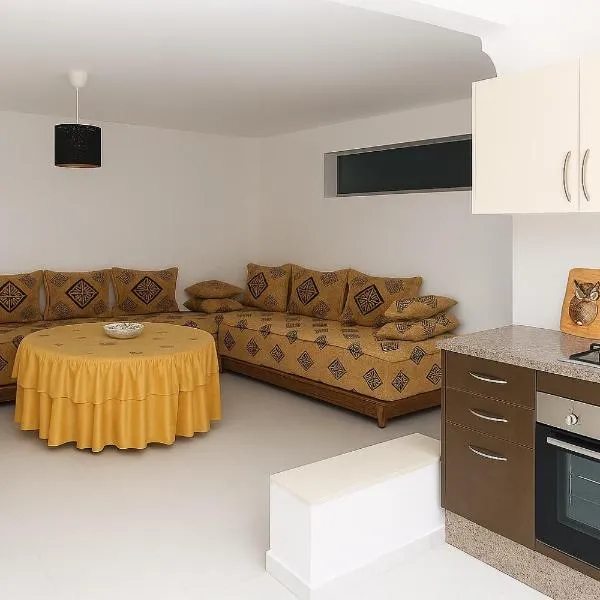 Apartment Hay Arrid Nador قرب فران دبي, hotel in Nador