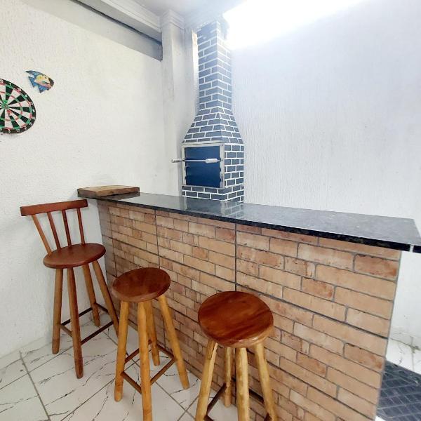 Casa Ampla com Churrasqueira e Ar em Cabo Frio