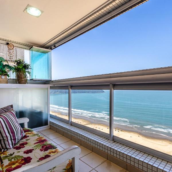 Vista cinematográfica 24º andar, frente total mar na Guilhermina, 2 quartos, condomínio com lazer total, enxoval, ar condicionado, churrasqueira, Wi-fi, Netflix, piscinas, saunas, academia, 2 vagas e portaria 24 horas, 15 Off no App - Foto 4
