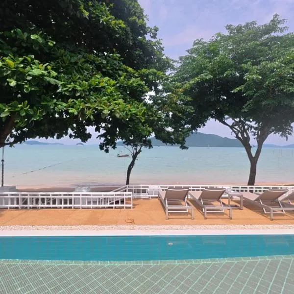 Seaside Bliss Beach Villa Rawai, hotel in Rawai Beach