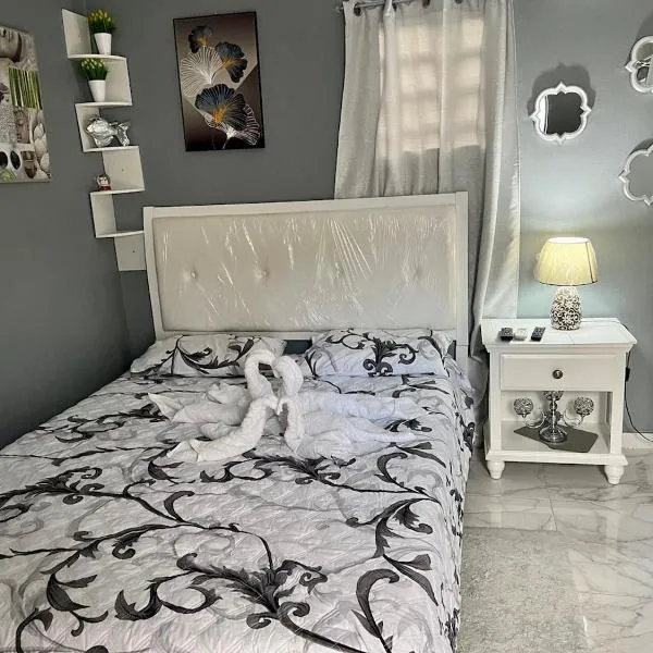 Amazing Modern Studio in Marigot, hotel in Marigot