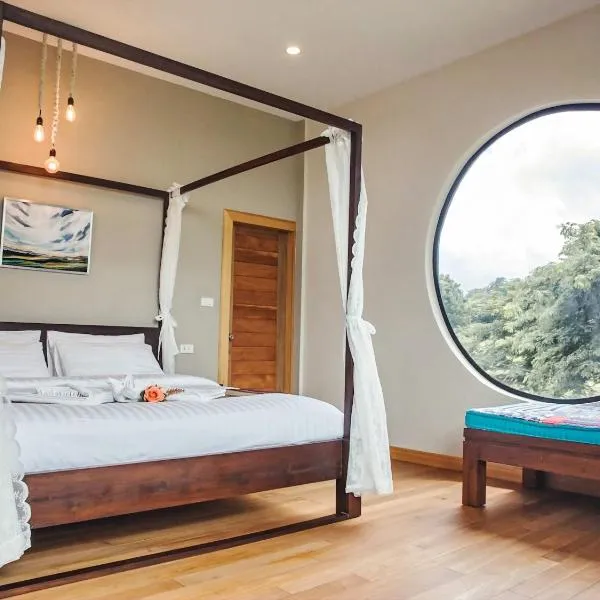 Tantai Eco Farm Stay At Khao Yai, hotel in Ban Sap Noi