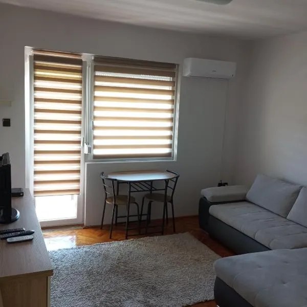 Dodi Apartman, Hotel in Vonyarcvashegy