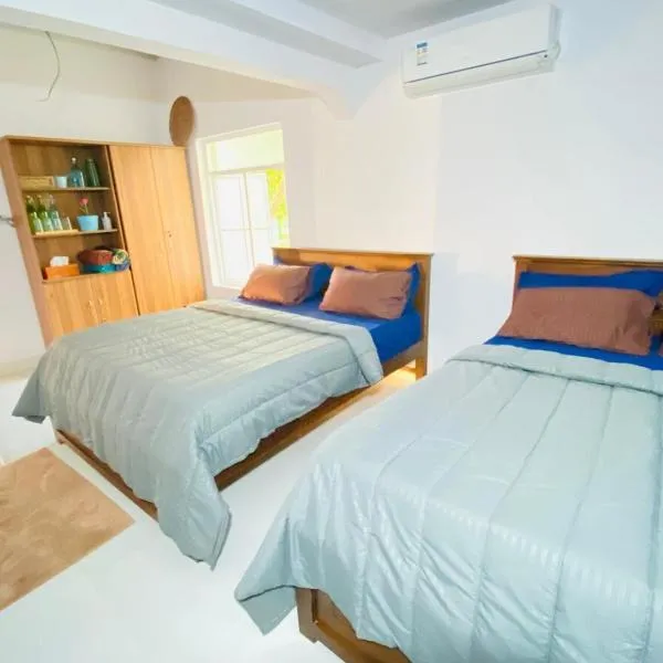Lima Blue Private Beach Apartment, hotel in Trincomalee