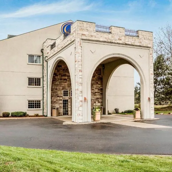 Comfort Suites at Par 4 Resort, hotel v destinaci Waupaca