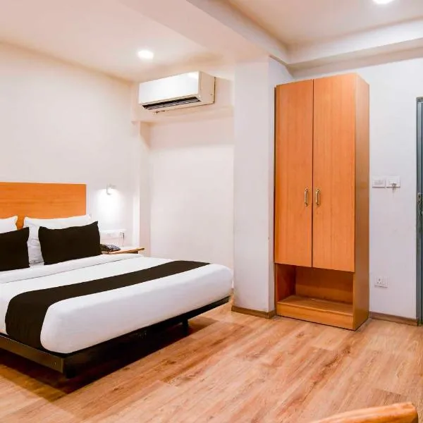 Townhouse Oak VIP Road NSCB Airport, hotel in kolkata