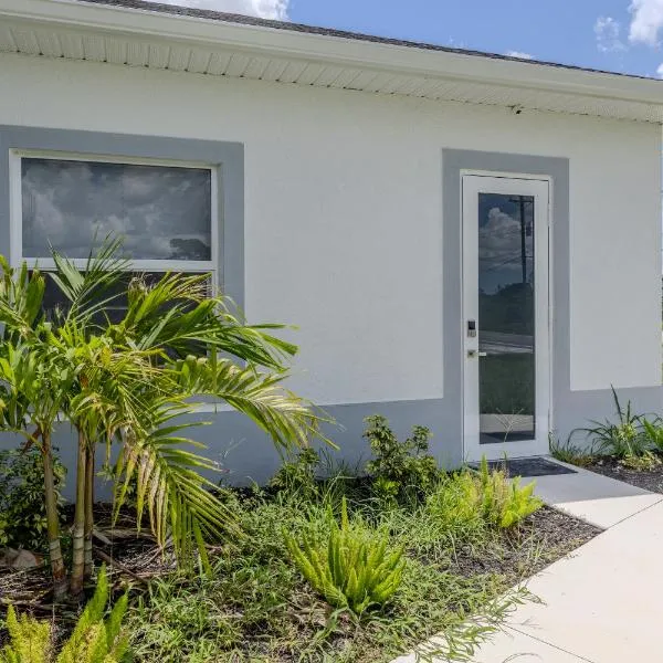 Available Unit in Ft Myers, hotel in Lehigh Acres
