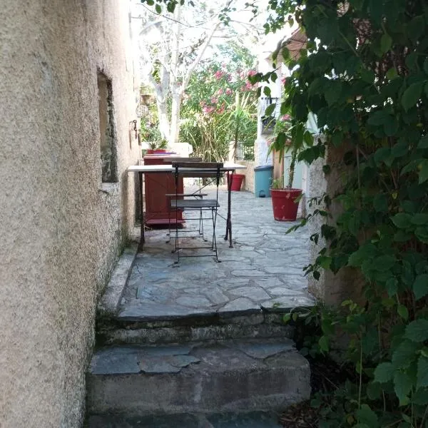 Villa Trou Aux Biches, hotel v destinácii Oletta