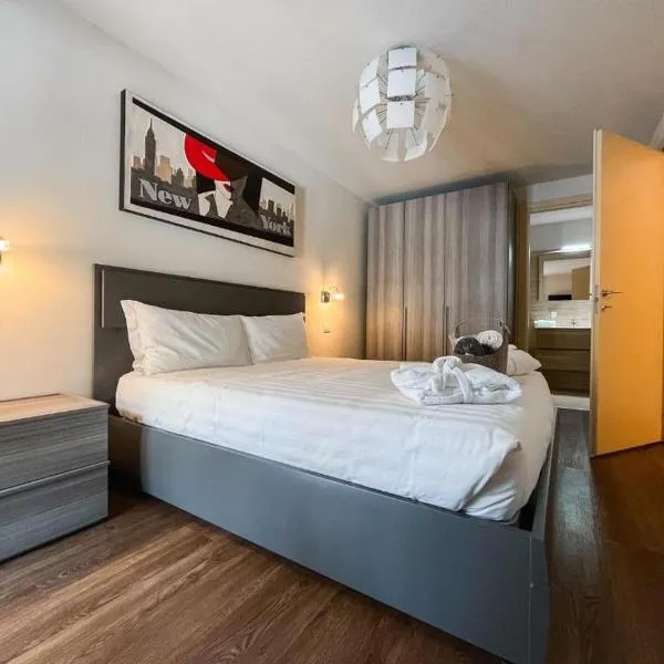 Suite 6 posti Corbet - Piscina -Spa - gym-giardino, hotel em Champoluc