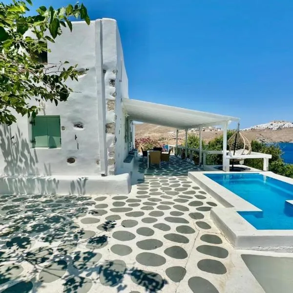 Siesta Villas Sleeps 4 Pool Near Tzanaki Beach, hotel v destinaci Livadi Astypalaias