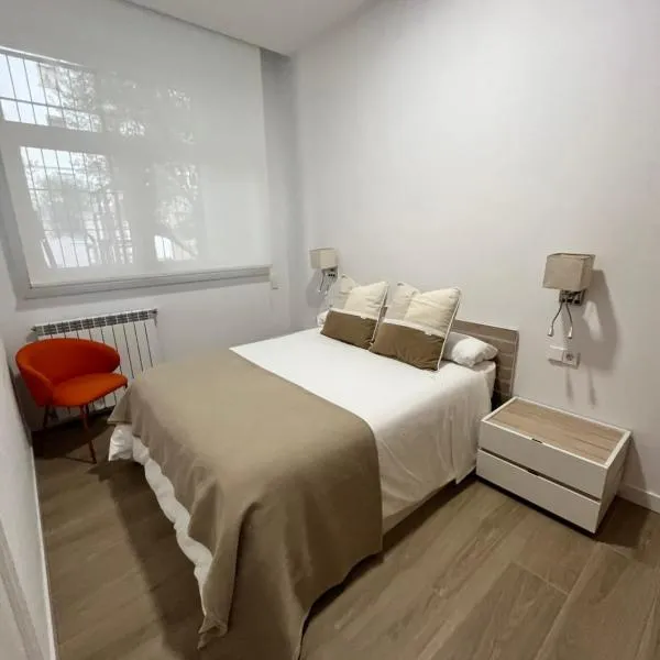 Josemaenea 2, hotel in Pamplona