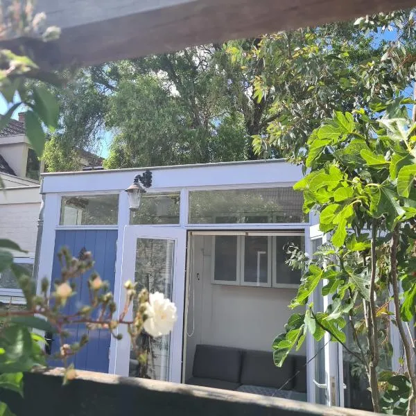 Tiny Garden Room - in city center, hotel in Alkmaar