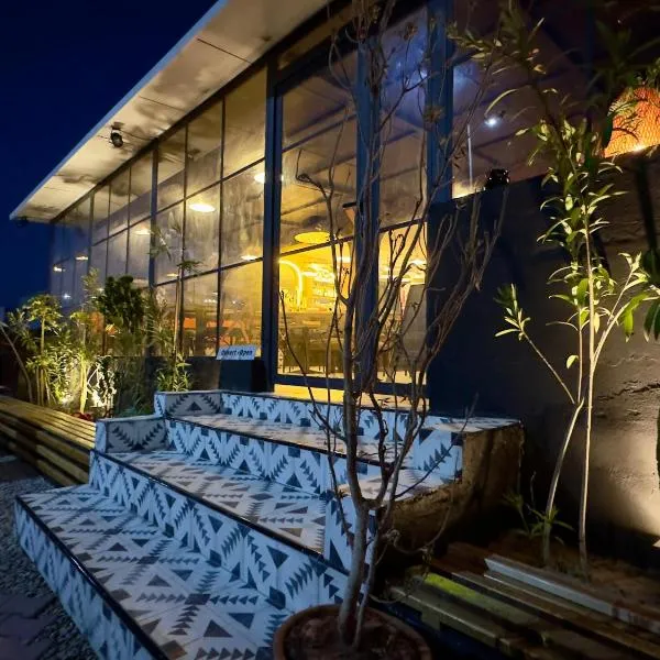 Little Wing, hotel a Diabat