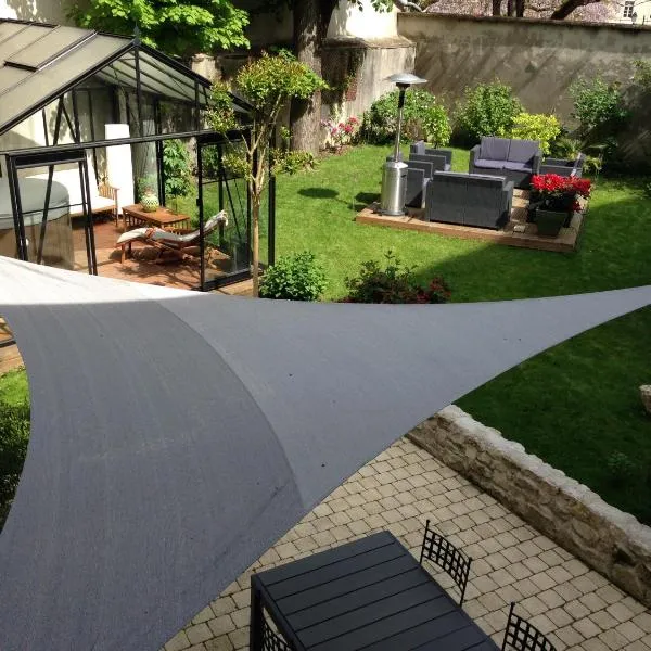 Maison Colladon, hotel v destinaci Bourges