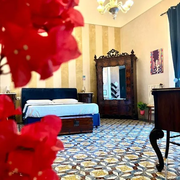Palazzo Zappata luxury room Noto centro, hotel v destinaci Noto