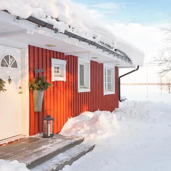 Seaside villa Swedish Lapland Luleå, hotel di Luleå