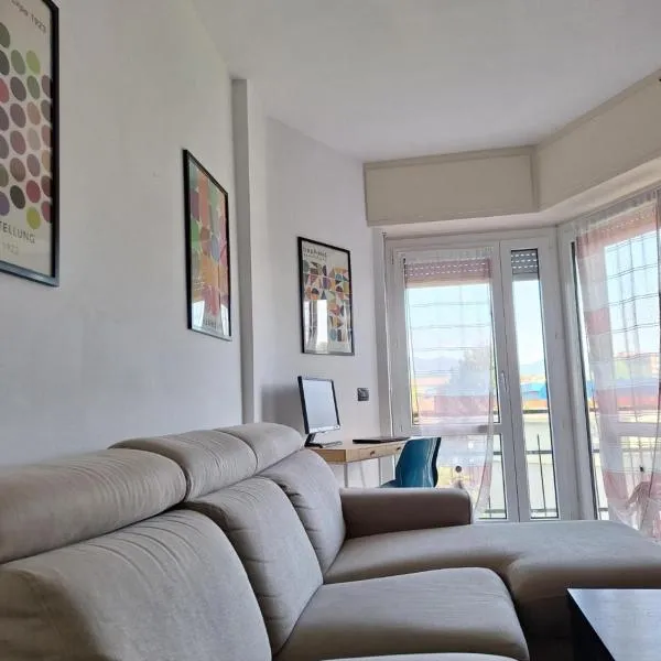 Dormelletto में, होटल Mini appartamento vicino al lago