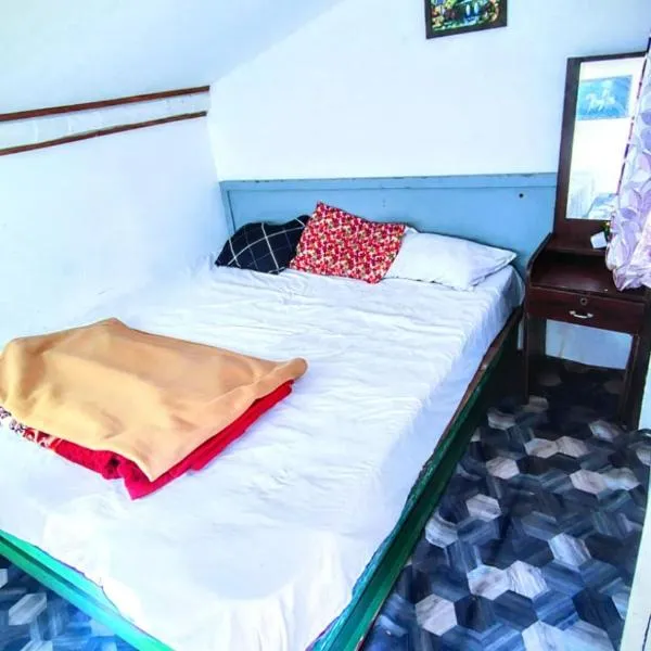 Munnar rooms and tent and hut stay, hotel u gradu Munar