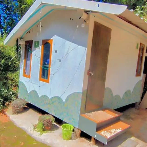 Munnar rooms and tent and hut stay, hotel di Munnar