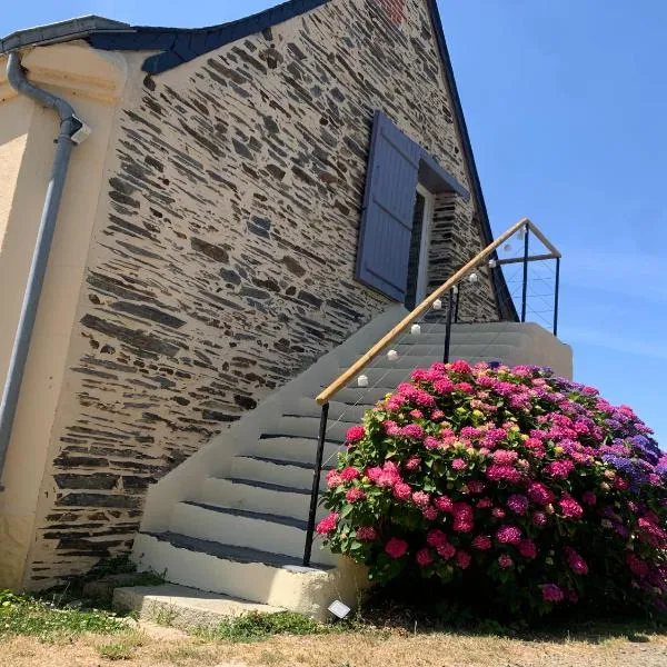 Appartement à la Bourrelière 2-4 pers, hotel in Le Louroux-Béconnais