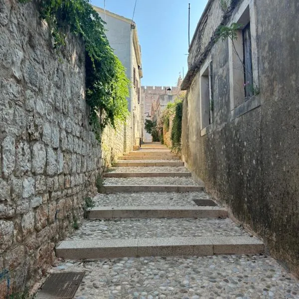 Apartments Renato โรงแรมในวรอสกา