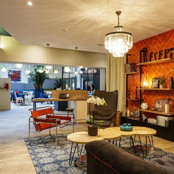 The Originals Boutique, Hôtel Le Londres, Saumur – hotel w mieście Saumur