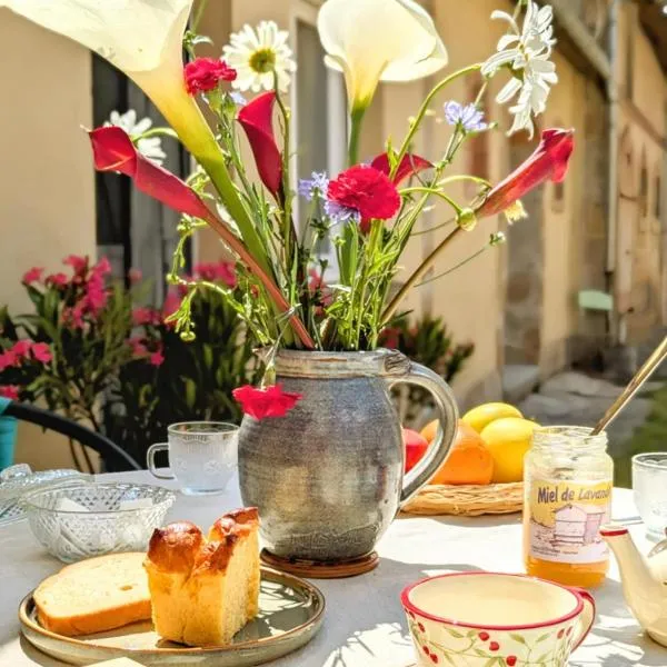 Gîte de la Queune 50 m2, hotel v destinaci Souvigny