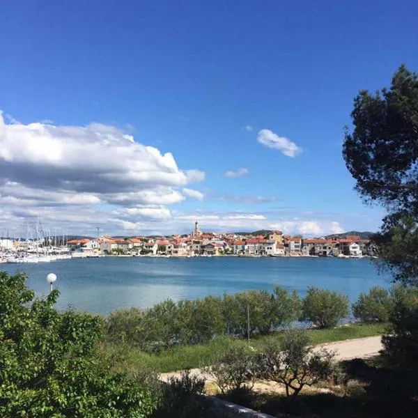 Butterfly Holiday Home Tonkica, ξενοδοχείο σε Betina