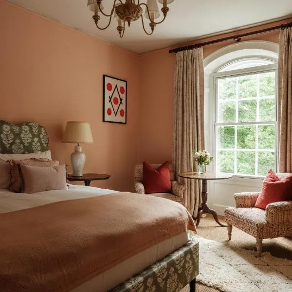 The Pembroke Arms, hotel i Wilton