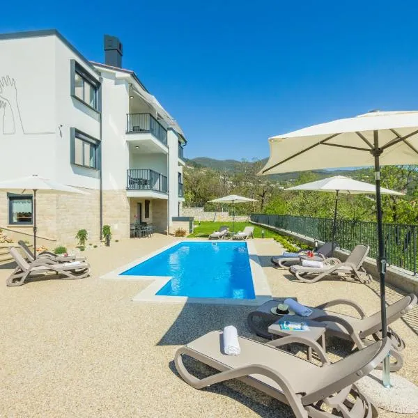 Villa Manus - Boutique Apartments – hotel w mieście Lovran