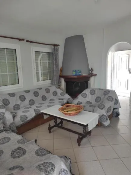 Korina house, hotel v destinaci Tragasiá