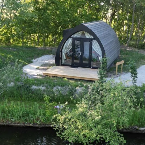 Tiny House De Houtekster, hotel em Westergeest