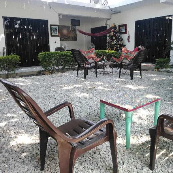 VILLA MORELI, hotel v destinaci Papare