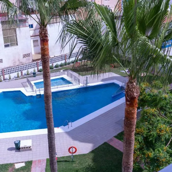 Las Gaviotas 2 Room- HOME RENT MALAGA, hotel in Torre del Mar
