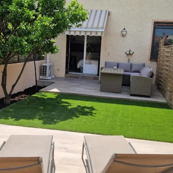 Studio avec jardin privatif, hotel in Perpignan