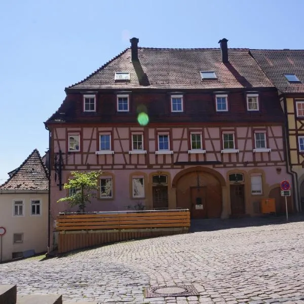 Hotel Wagner Am Marktplatz, hotelli kohteessa Bad Wimpfen