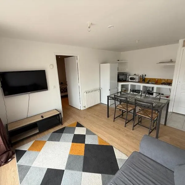 Appartement indépendant Chez Amel & Rémi, hotel in Fabrezan