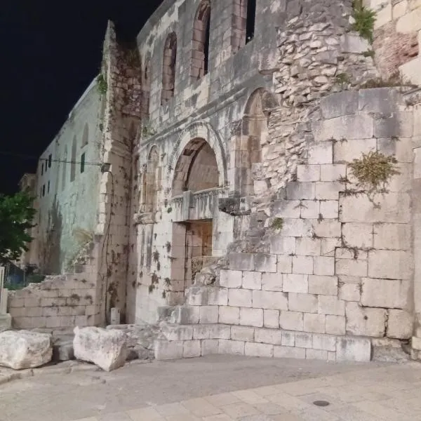 Silver Gate Diocletians'Palace、スプリトのホテル