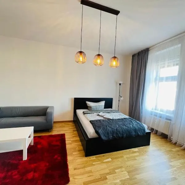 Living Graz Eggenberg Top 17, готель у Граці