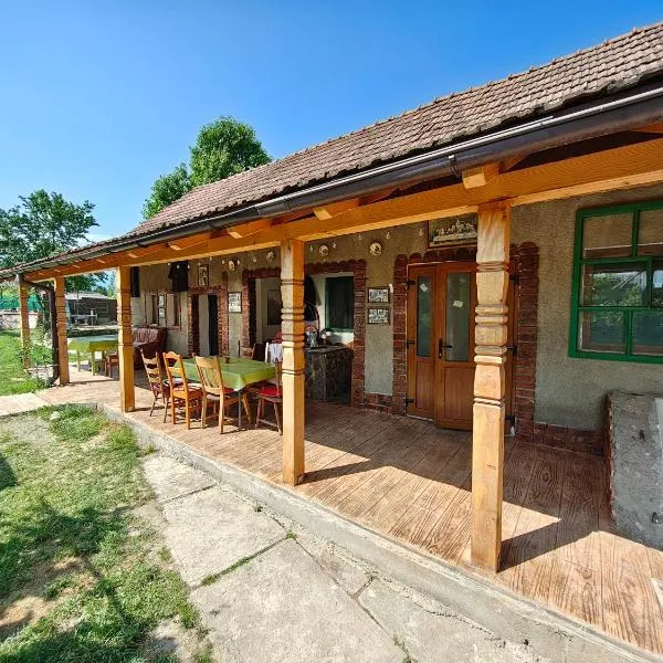 La Tataia Zahei, hotel v destinaci Drăguş
